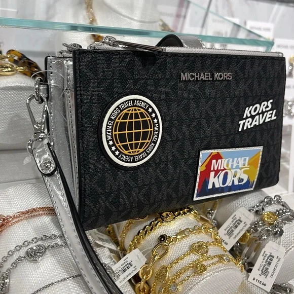 Michael Kors JST Lg Embellished Signature Logo Wristlet Wallet Phone Patches NWT - Picture 4 of 16